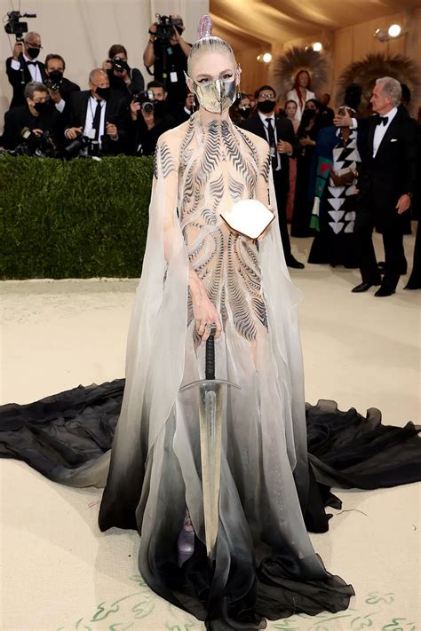 grimes met gala 2022.